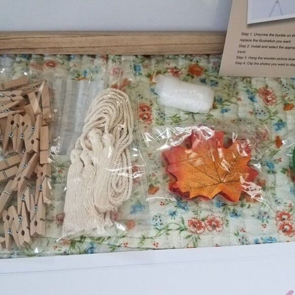 Wooden Picture Display Frame Board 14 Signs, Leaves, Mini Clothes Pins, Rope - Picture 2 of 12